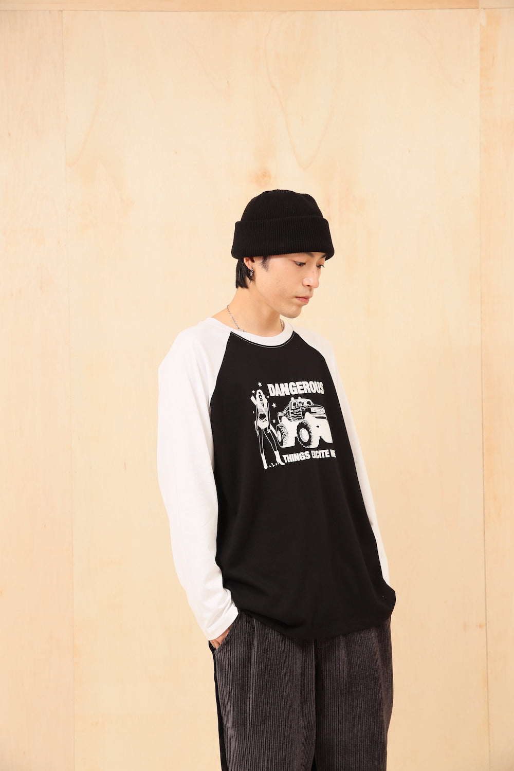 DANGEROUS Raglan long-sleeved T-Shirt MENS