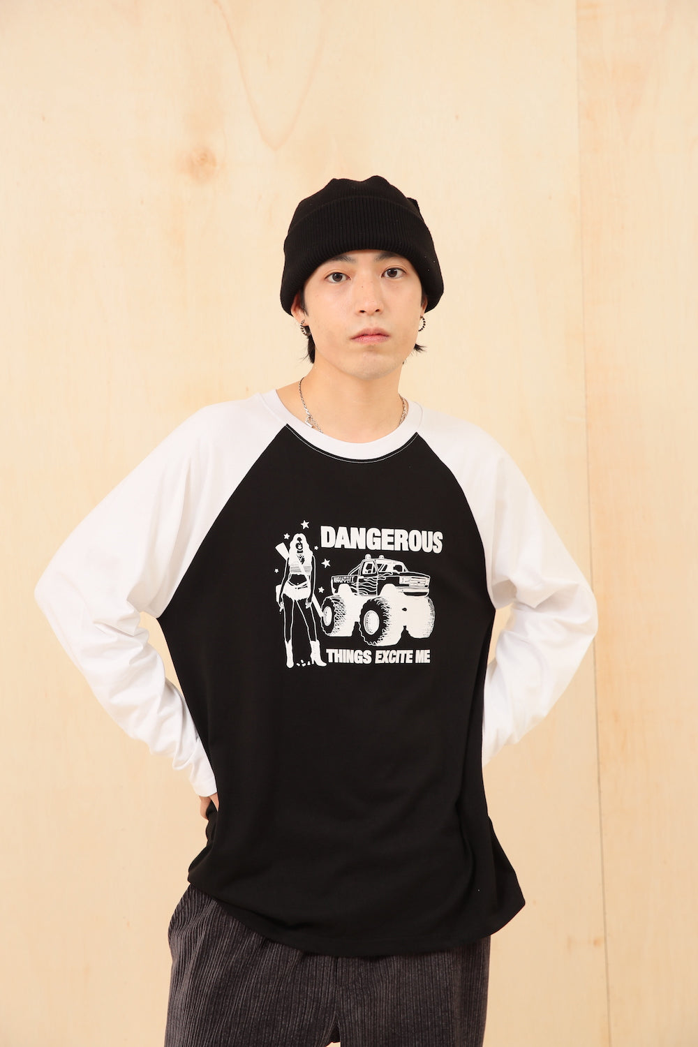 DANGEROUS Raglan long-sleeved T-Shirt MENS