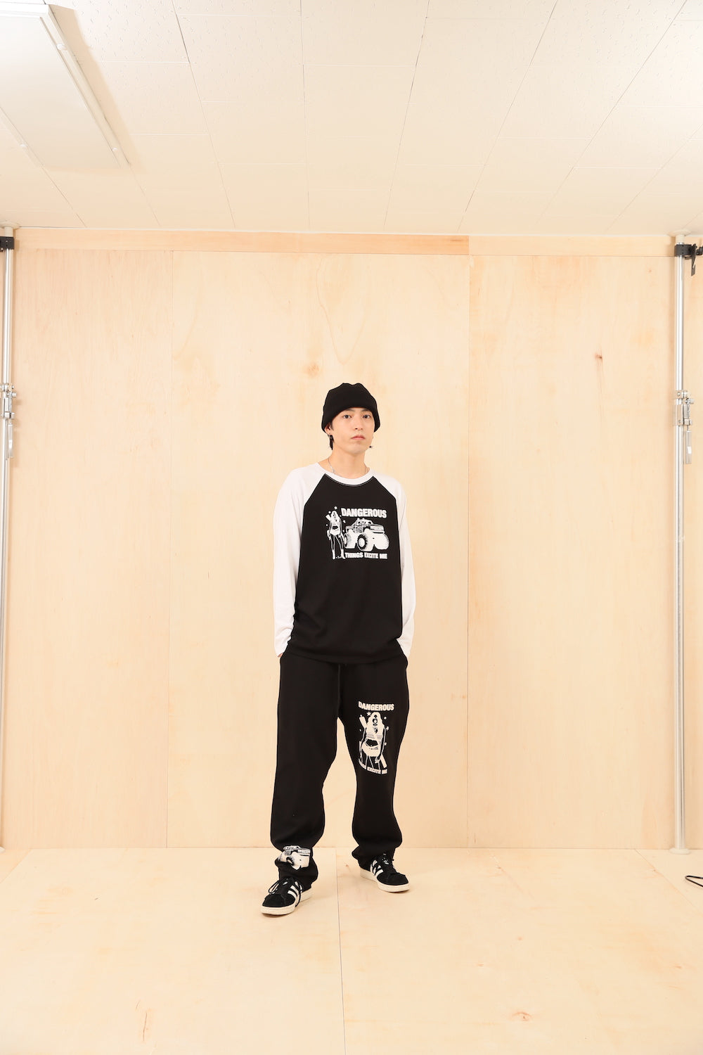 DANGEROUS Raglan long-sleeved T-Shirt MENS