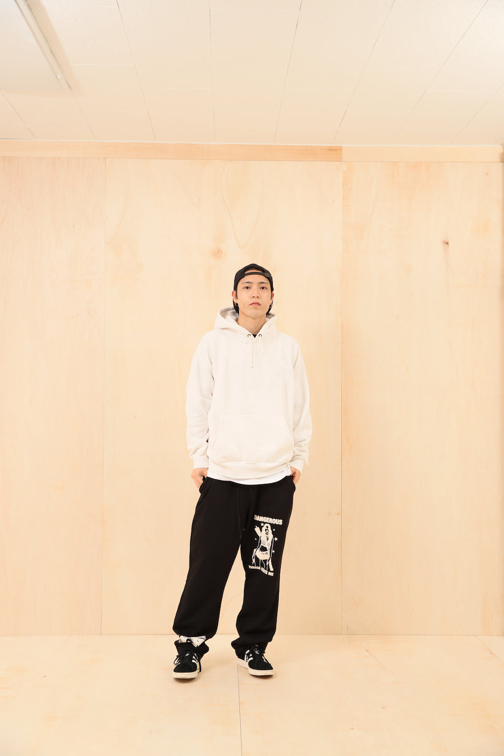 DANGEROUS SWEAT PANTS