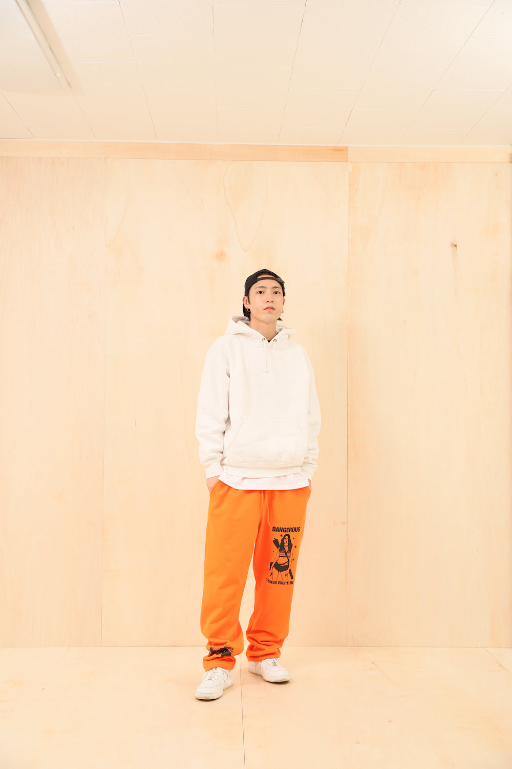 DANGEROUS SWEAT PANTS