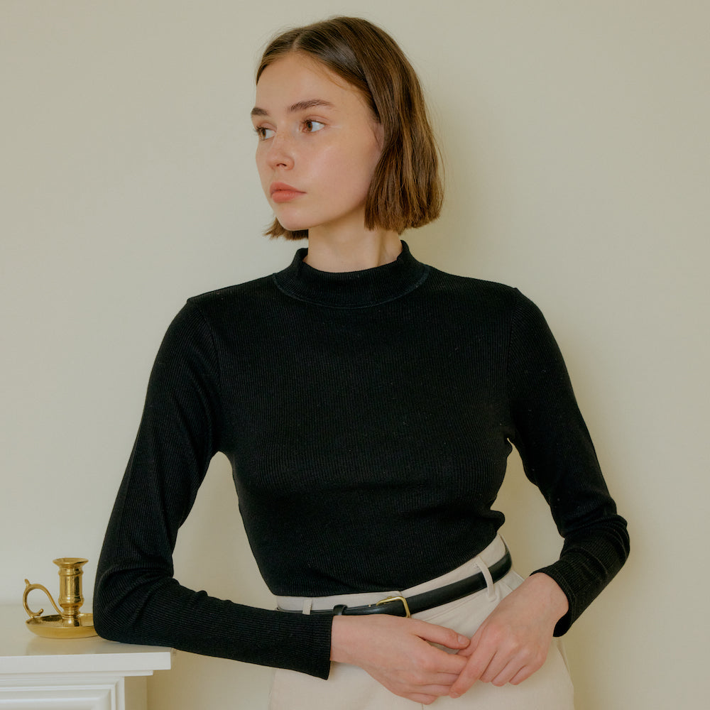 HALF TURTLENECK T-SHIRT