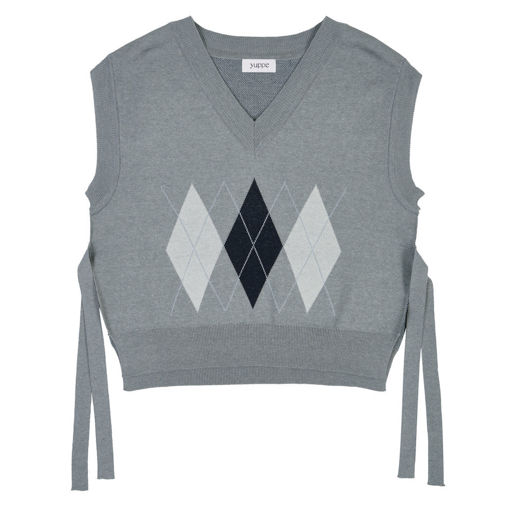 SLIT DIAMOND VEST